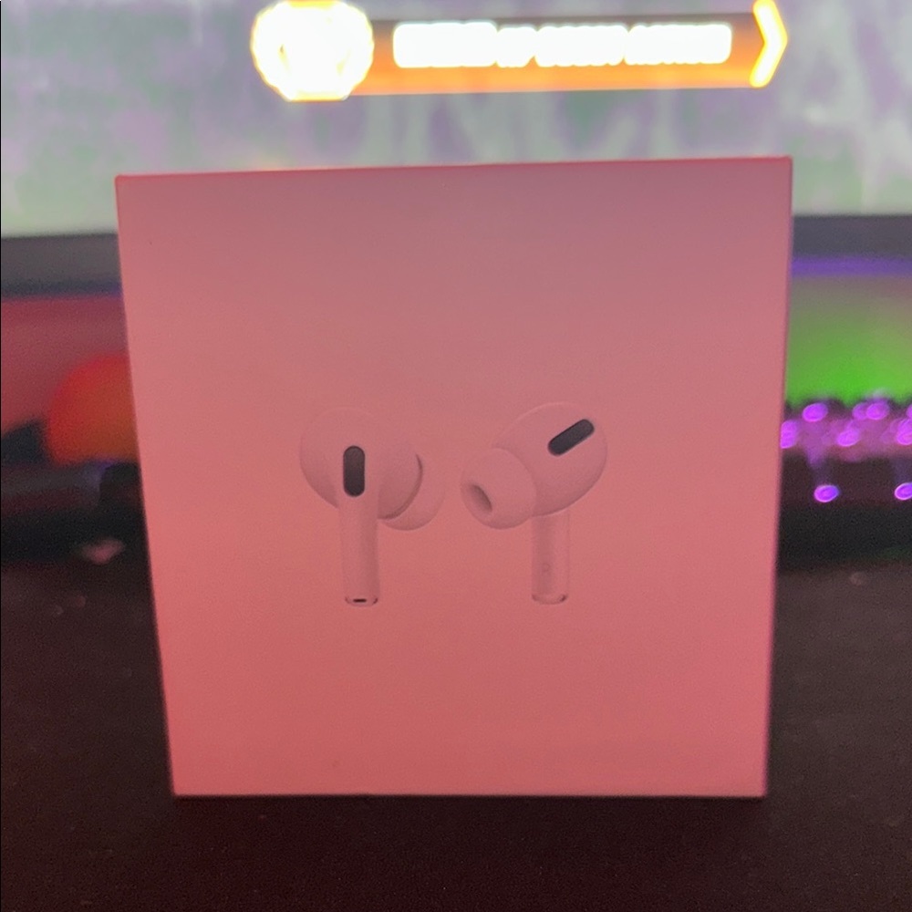 Brand new airpod pros , looking for $140, paid $175